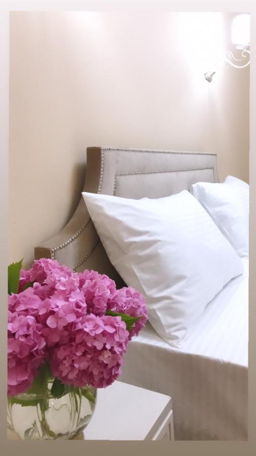 Hotel In Sukhum Sukhumi Ngoại thất bức ảnh