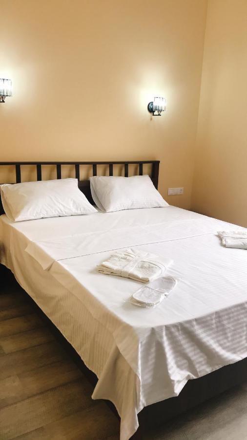 Hotel In Sukhum Sukhumi Ngoại thất bức ảnh
