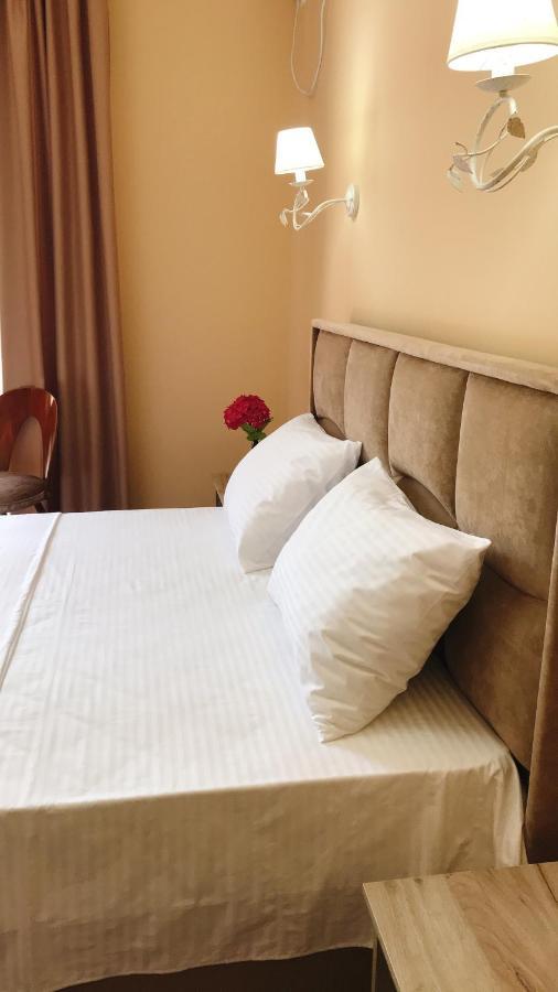 Hotel In Sukhum Sukhumi Ngoại thất bức ảnh