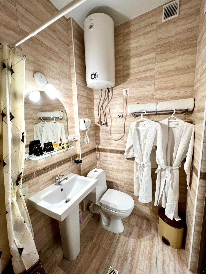 Hotel In Sukhum Sukhumi Ngoại thất bức ảnh