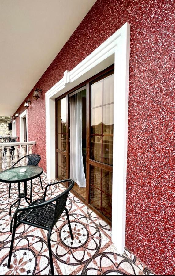 Hotel In Sukhum Sukhumi Ngoại thất bức ảnh